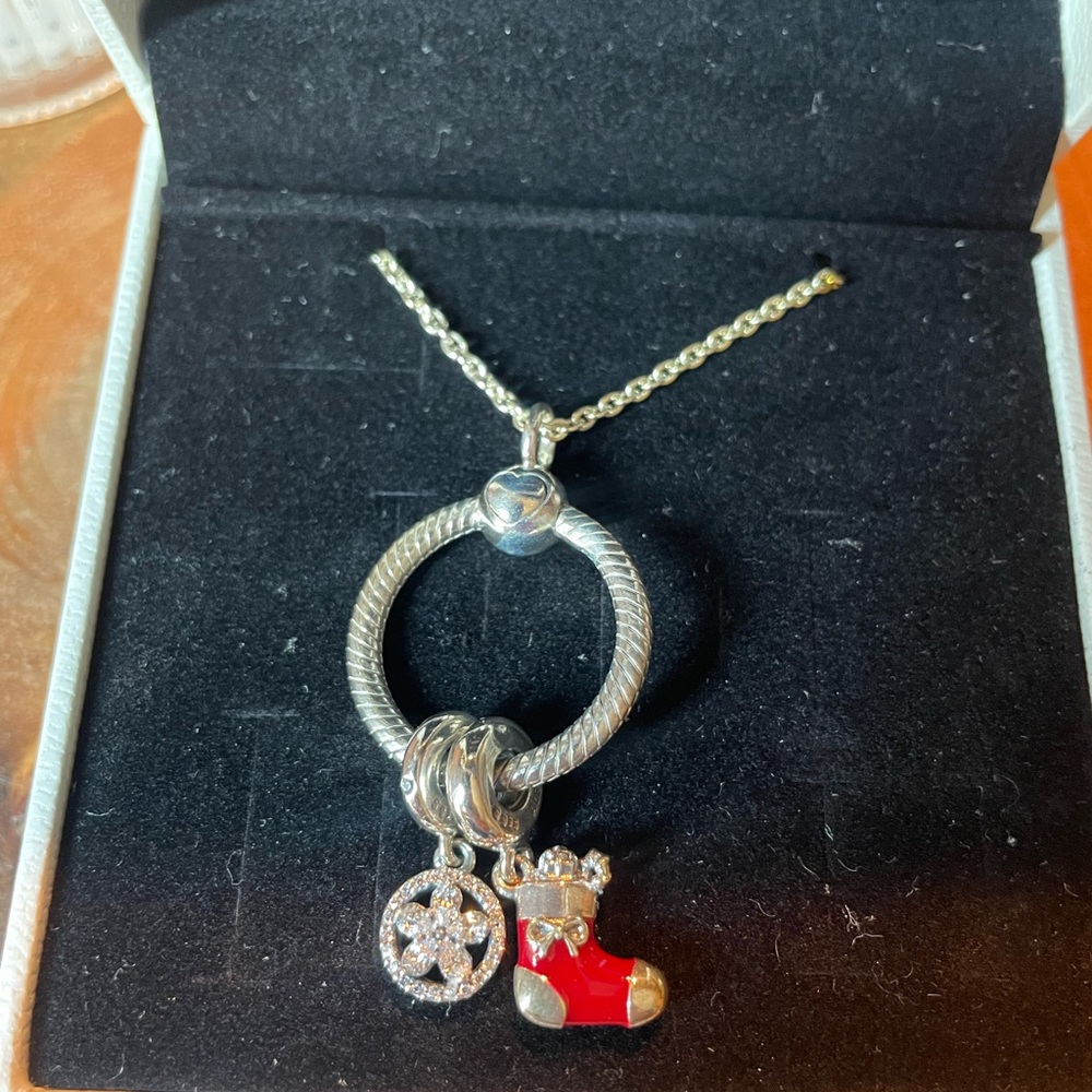 Pandora Winter O Pendant - Picture 2 of 2